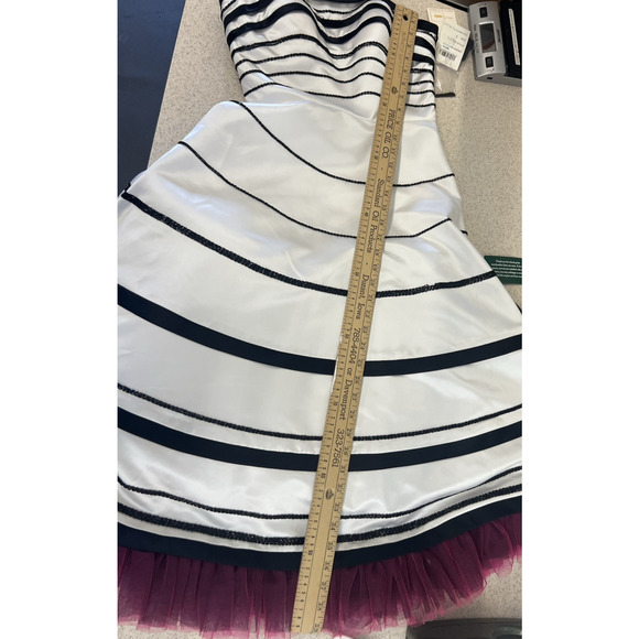 Y2K Xcite White Dress black beads hot pink Tulle Rock, Goth, Edgy 6 Prom formal - Picture 16 of 16